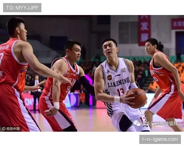 戴维斯闪耀全场，率队实现关键胜利