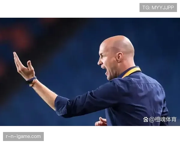 克鲁伊夫：足球革新精神如何塑造当代战术体系