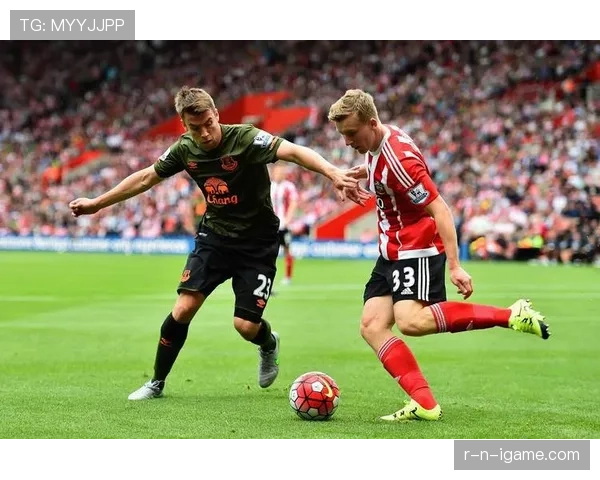 英超青训再结硕果：新星闪耀赛场