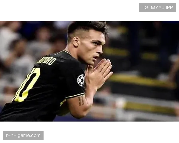 巴雷拉助国家队连胜，球队状态回暖领跑小组出线形势