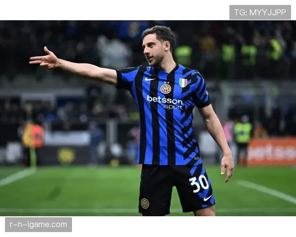 尤文图斯启用3-4-2-1阵型,精妙战术布局助球队强势回暖 尤文图斯启用3-4-2-1阵型,精妙战术布局助球队强势回暖