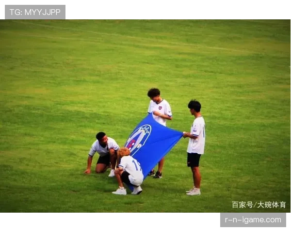 J1联赛杯赛激战正酣,群雄逐鹿争冠进入白热化阶段 J1联赛杯赛激战正酣,群雄逐鹿争冠进入白热化阶段