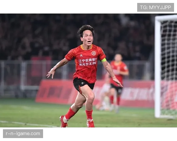 中超新赛季火热开启，球员稳健表现引球迷热议