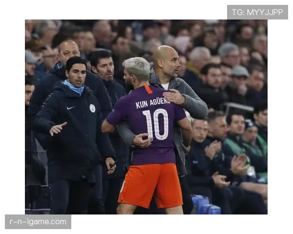 谢联续约麦克伯恩，后防核心留队助力球队竞争力提升