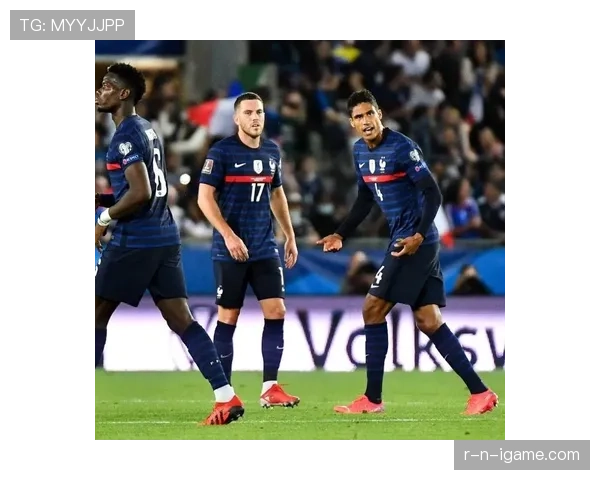 伊萨克边锋式中锋踢法:带球突破能力解析 伊萨克边锋式中锋踢法:带球突破能力解析