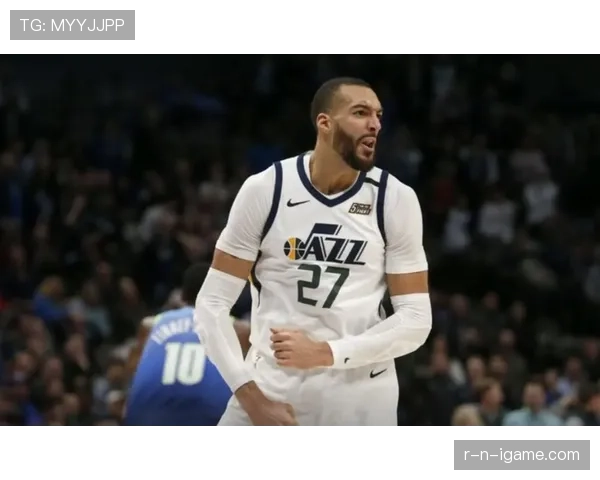 米德尔顿挡拆制造多次空位三分 拉开对爵士防线差距